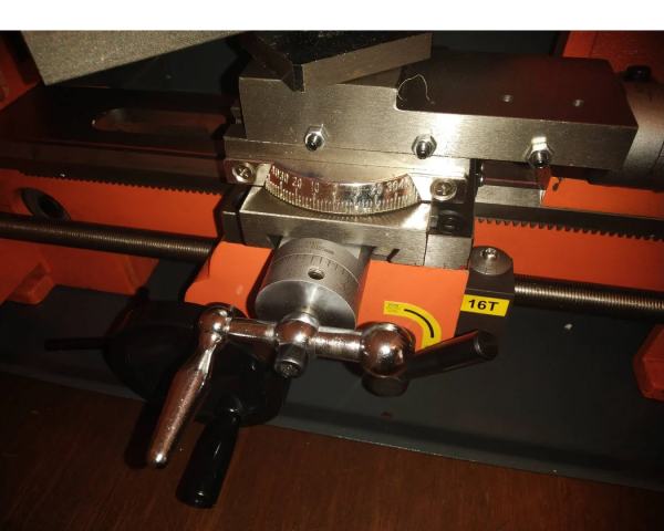 Токарный станок по металлу КРАТОН MML-01 4 02 05 002