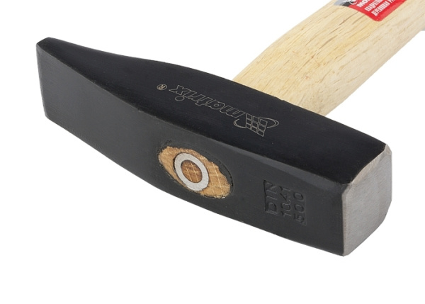 Молоток  500гр с дер.ручкой MATRIX 10232м