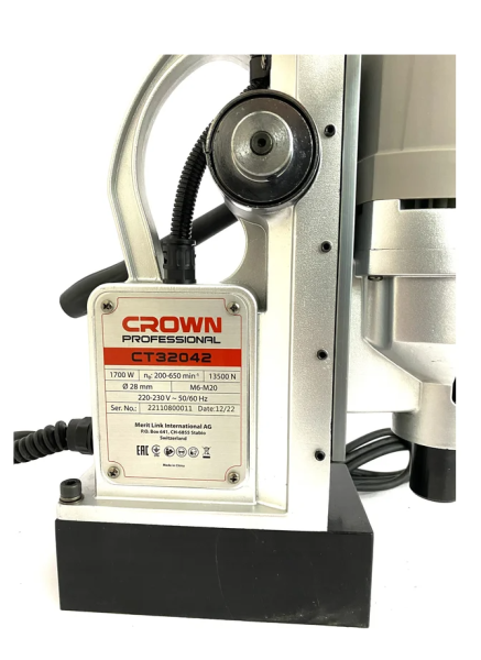 Магнитный сверлильный станок CROWN СТ32042 BMC